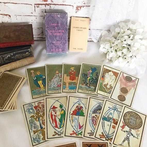 Image of Romeo And Juliet Tarot Deck Revisited
