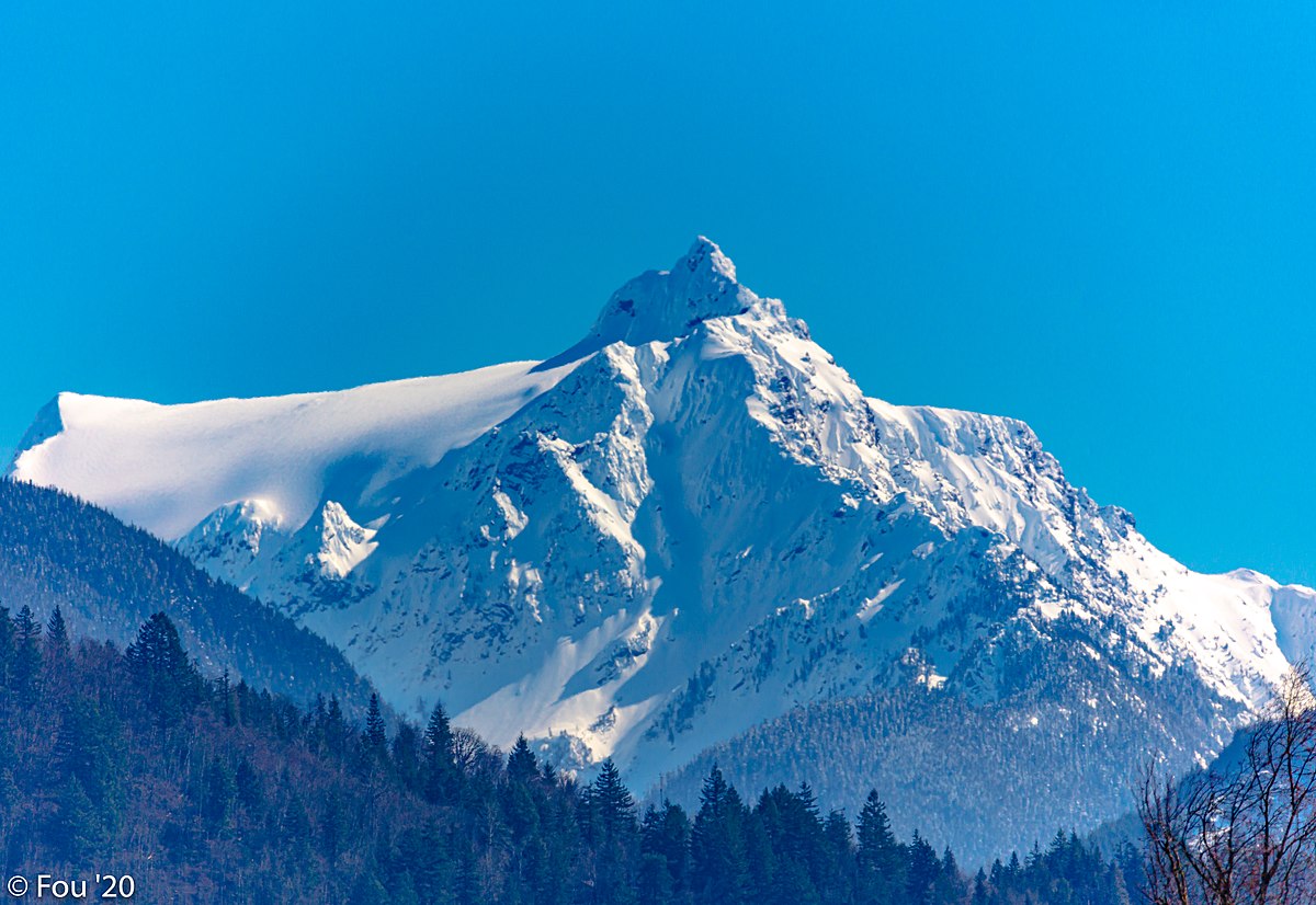 Image of Cloud Seas - Tomyhoi Peak